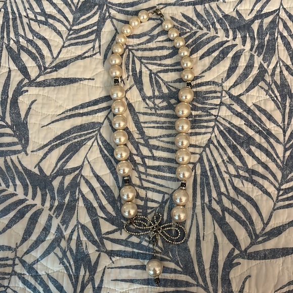 Pearl statement necklace - Picture 2 of 4